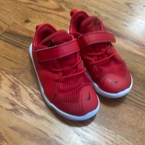 GUC Nike Boys 10c Shoes
